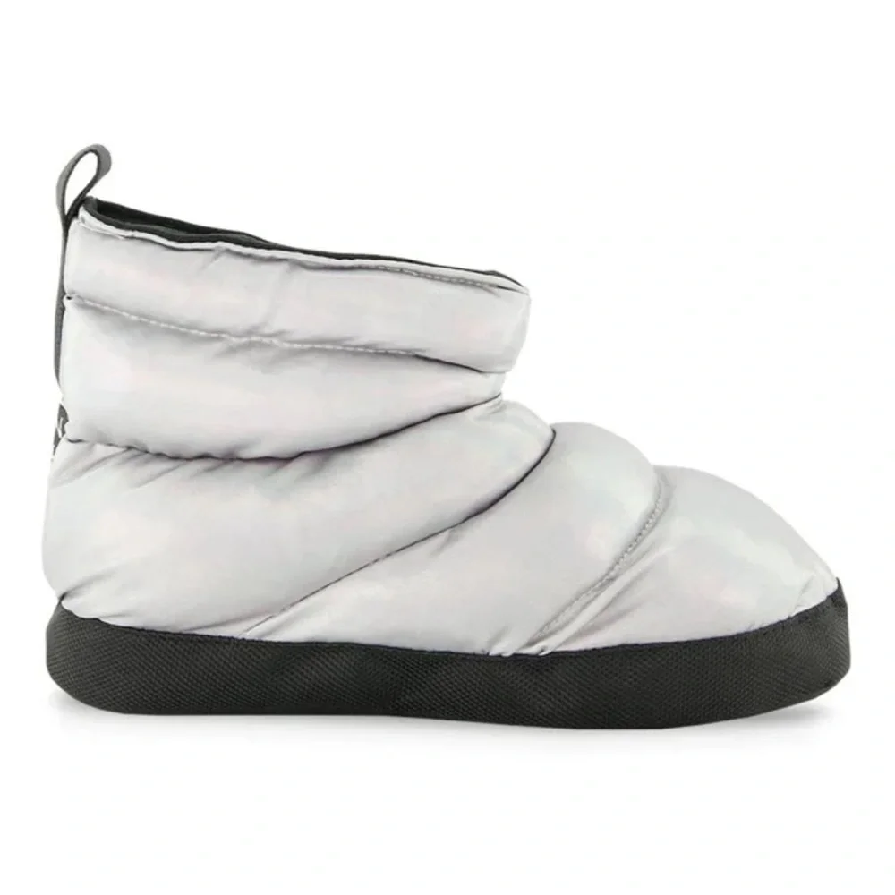 NWT CAPEZIO (9/10) Slipper Boot Metallic Nylon Quilt Moon Silver Black Comfort - Picture 15 of 15